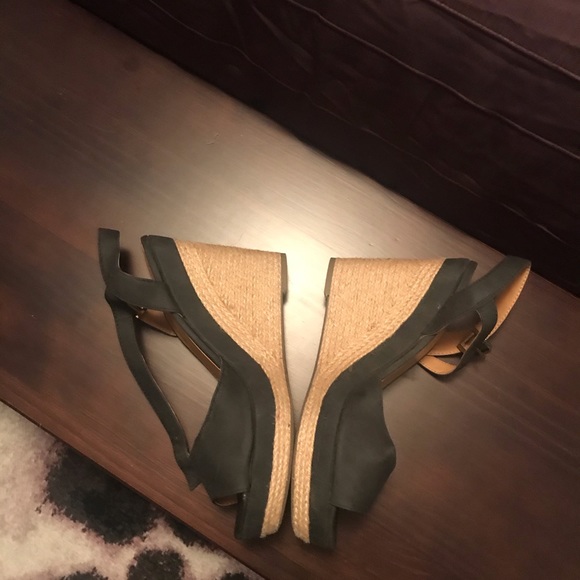 Tommy Hilfiger Kali Espadrille Wedge Sandals. - Picture 2 of 4
